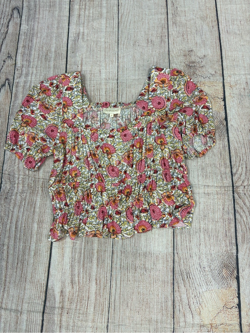 😍 Floral Smocked Puff Sleeve Top - Pink & Cream